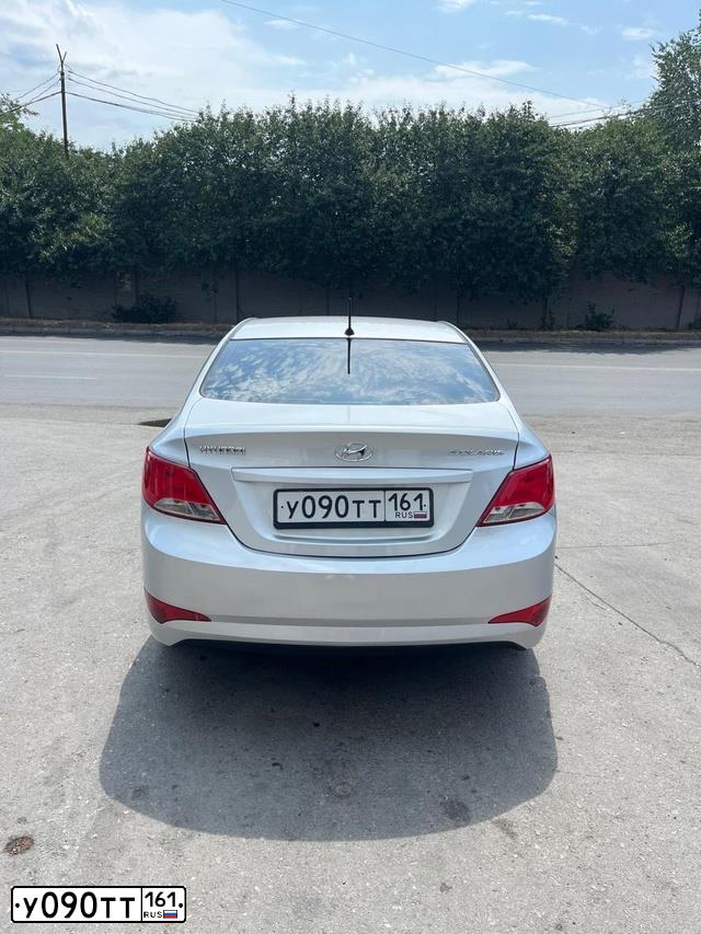 Фото автомобиля VOLKSWAGEN TIGUAN, 2010 — госномер Е190АН761. Цвет: СЕРЫЙ