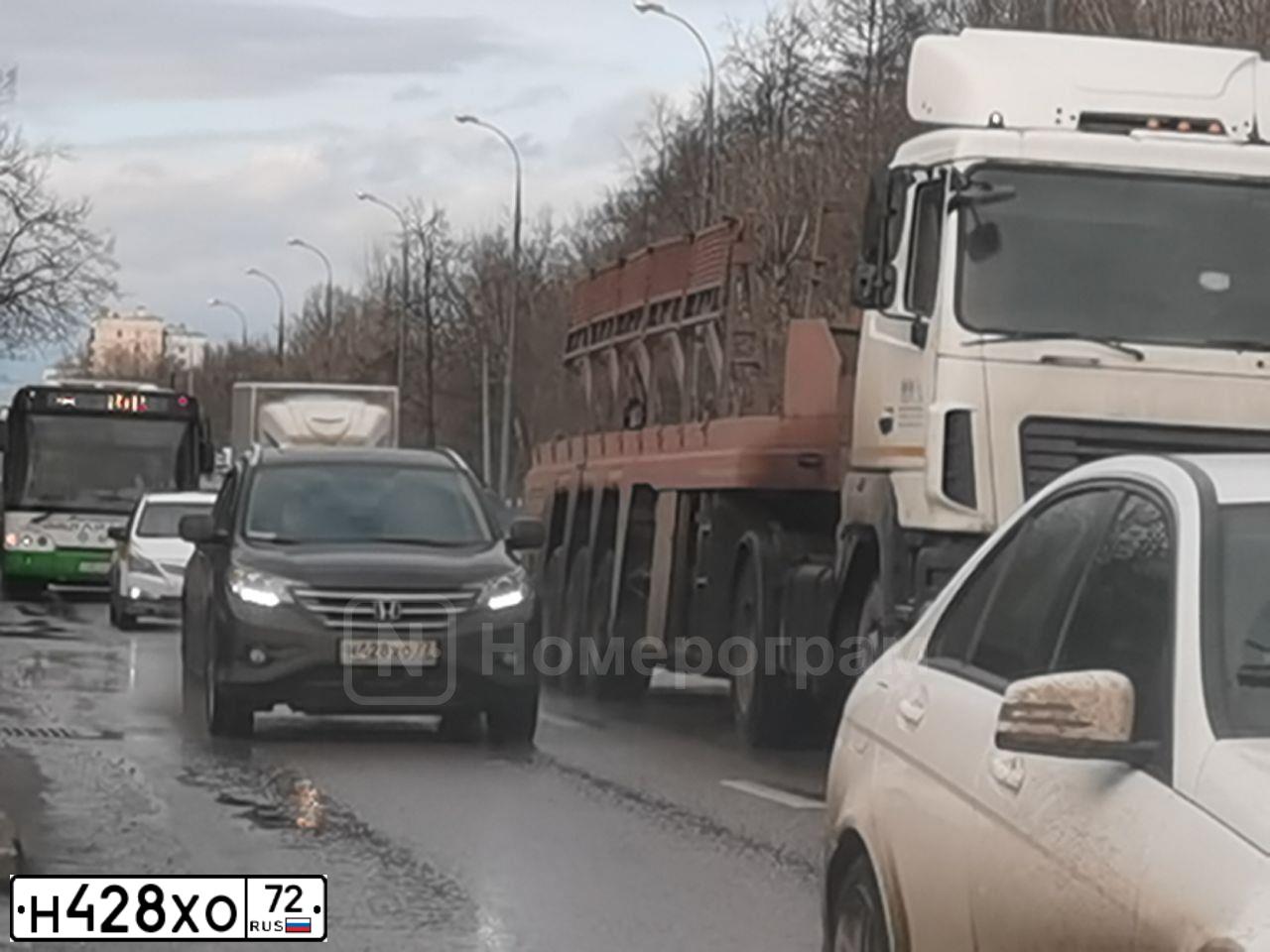 Фото автомобиля IZH 2126, 2003 — госномер О075СТ72. Цвет: синий