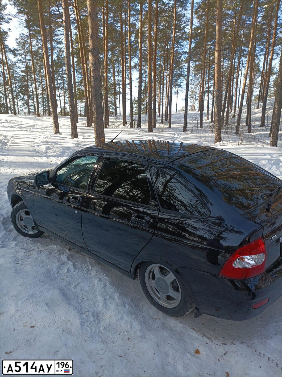 Фото автомобиля LADA 2172 PRIORA, 2013 — госномер А514АУ196. Цвет: СИНЕ-ЧЕРНЫЙ