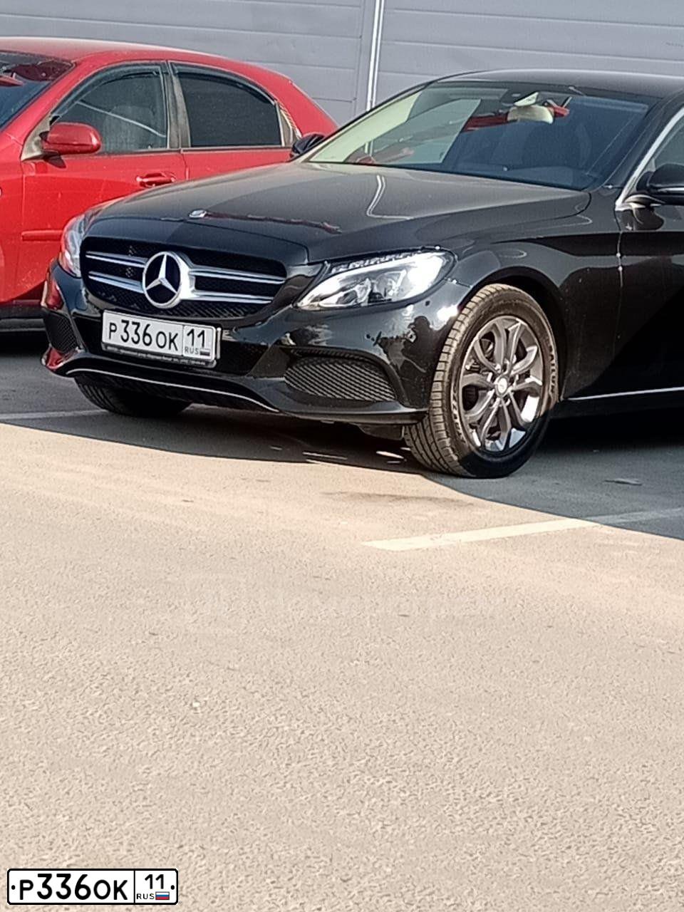 Фото автомобиля MERCEDES C-KLASSE, 2016 — госномер Т377ТР777. Цвет: ЧЕРНЫЙ