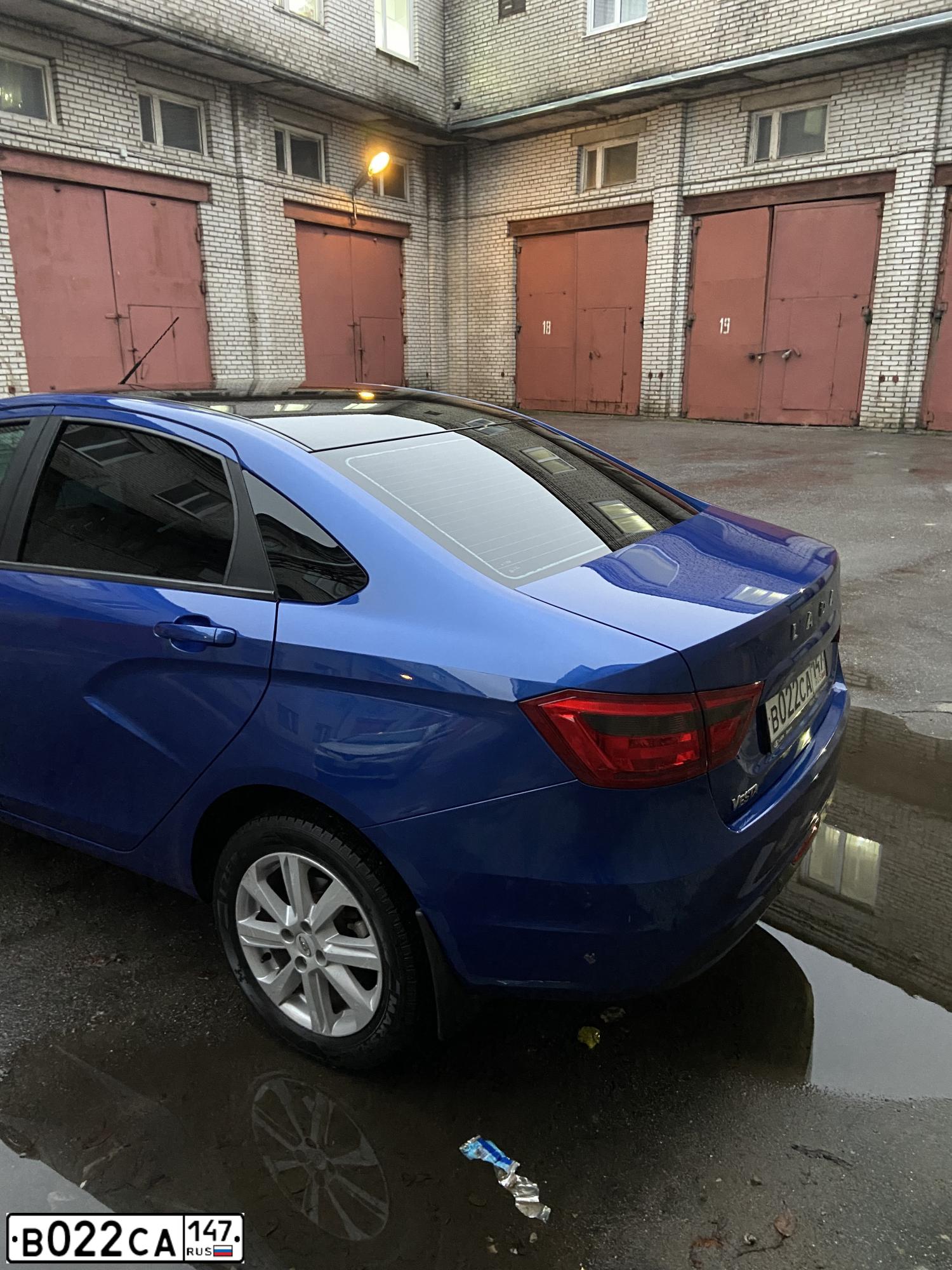 Фото автомобиля LADA VESTA, 2021 — госномер Е580АЕ156