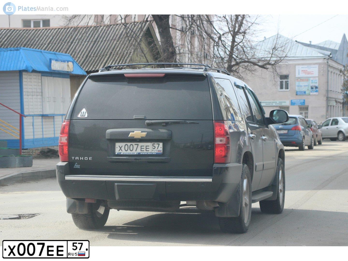 Фото автомобиля CHEVROLET TAHOE, 2012 — госномер У828ТА57. Цвет: ЧЕРНЫЙ