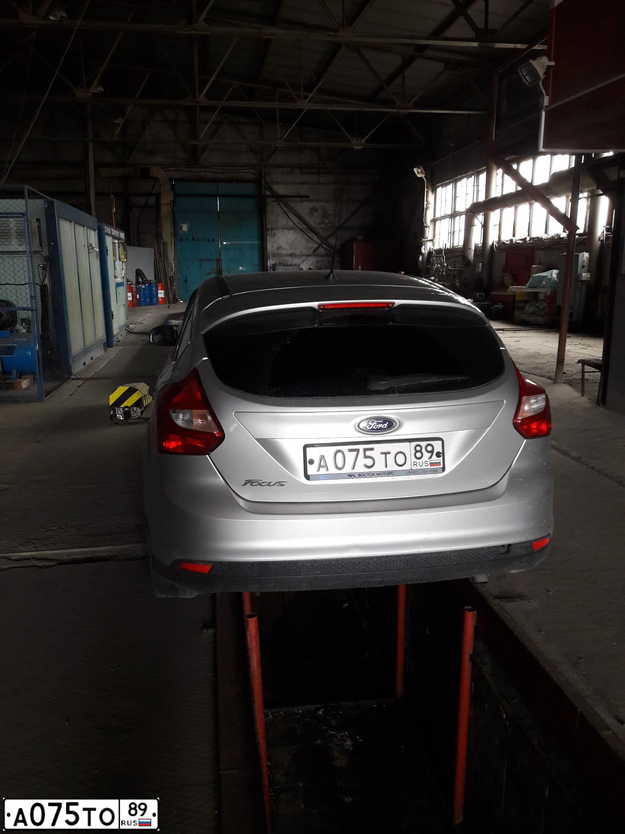 Фото автомобиля FORD FOCUS, 2012 — госномер Е172ОА89