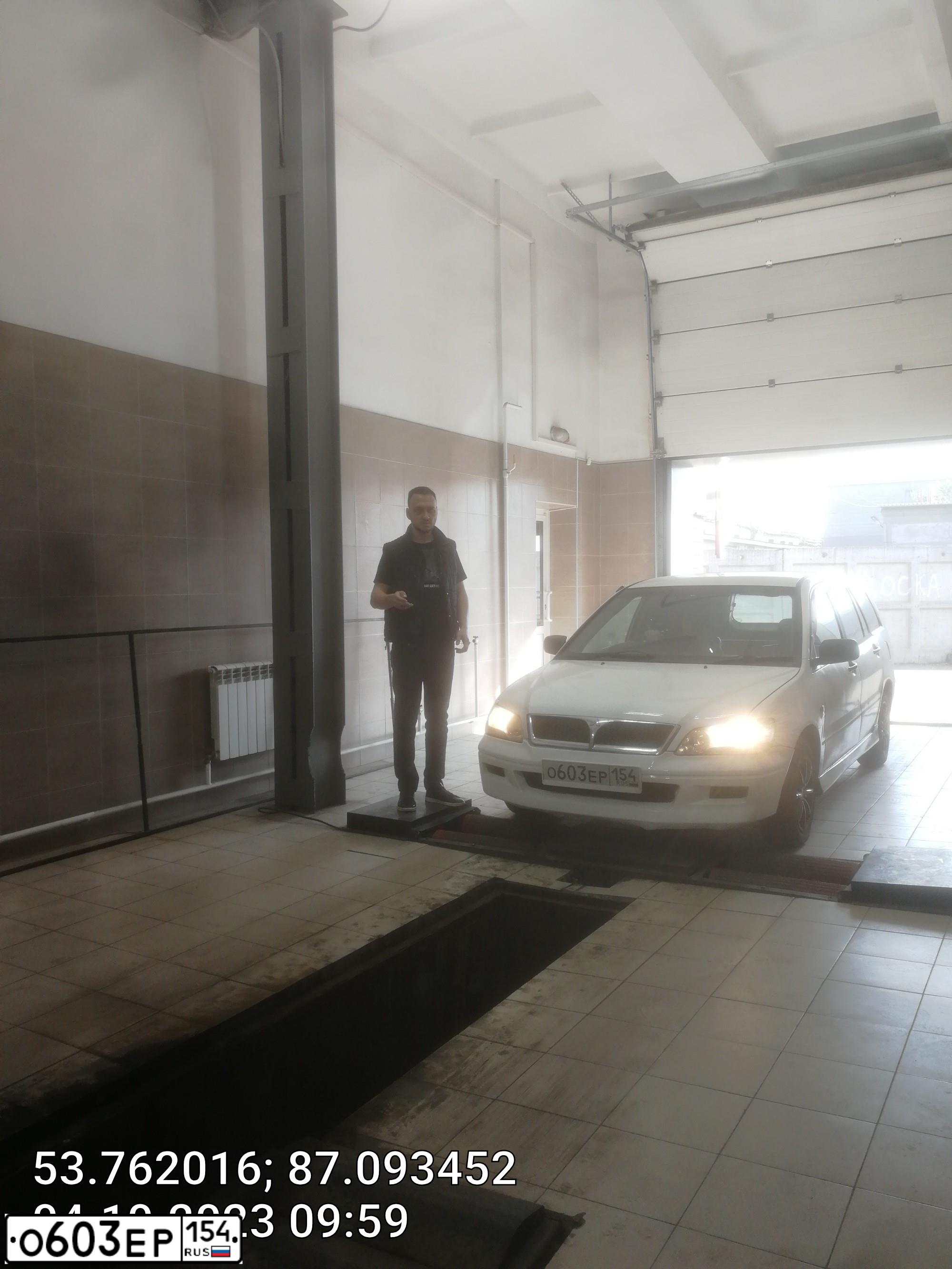Фото автомобиля MITSUBISHI LANCER, 2003 — госномер А834НХ142
