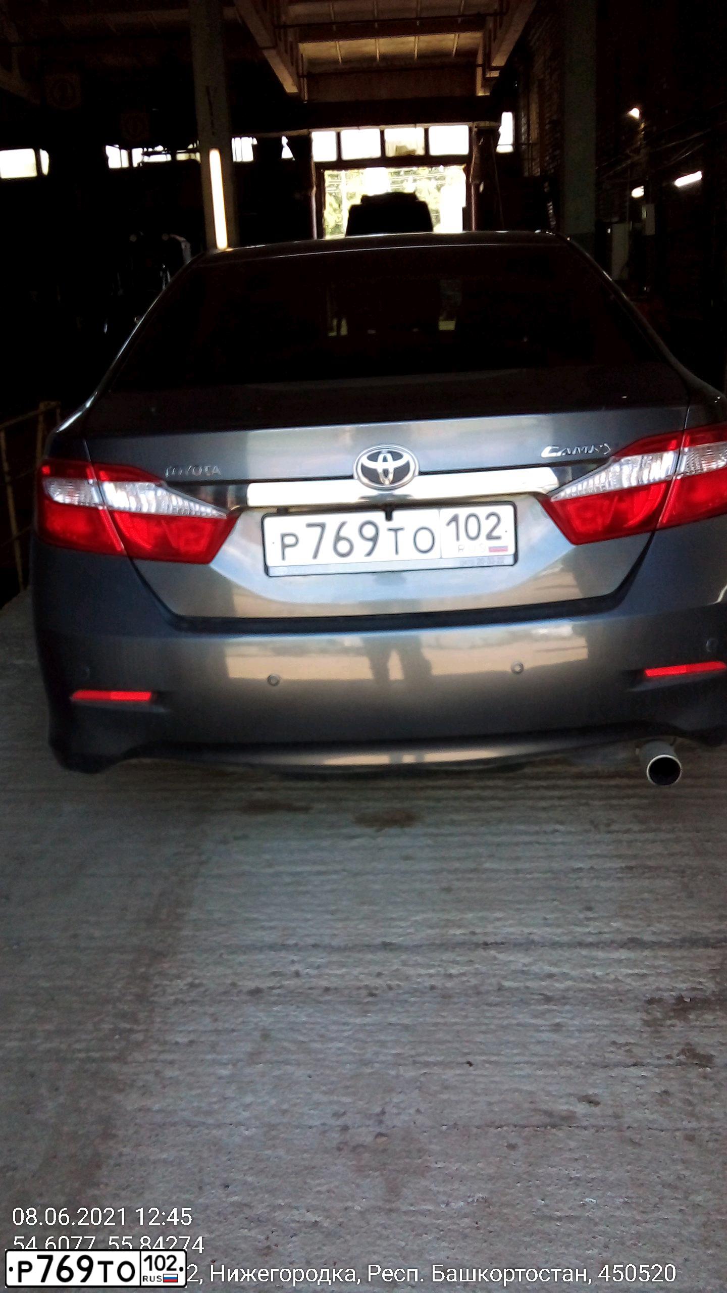 Фото автомобиля TOYOTA CAMRY, 2014 — госномер Р769ТО102. Цвет: СЕРЫЙ МЕТАЛЛИК