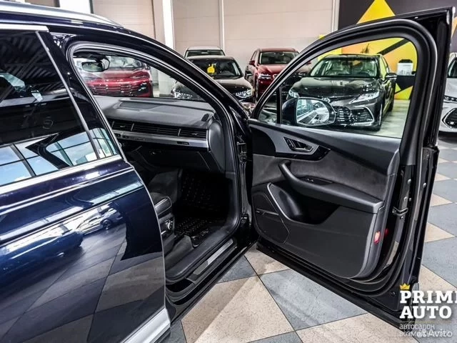 Фото автомобиля AUDI Q7, 2015 — госномер О339РУ196. Цвет: ЧЕРНЫЙ