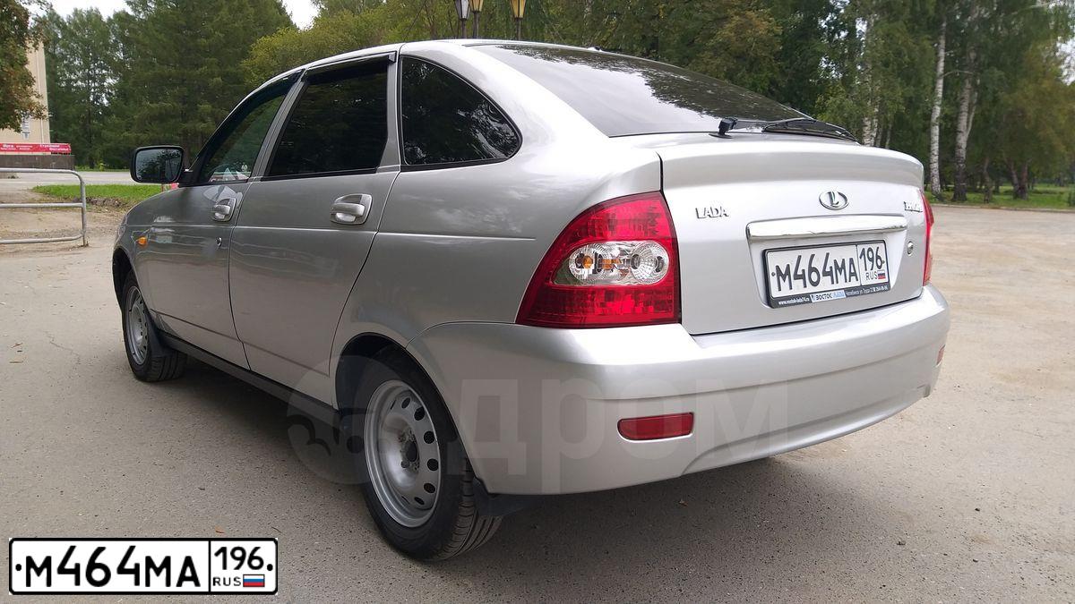 Фото автомобиля LADA 2172 PRIORA, 2013 — госномер М464МА196. Цвет: СЕРЕБРИСТЫЙ