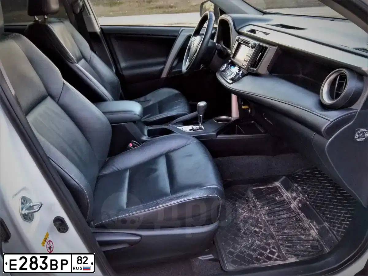 Фото автомобиля TOYOTA RAV4, 2013 — госномер А126УС126. Цвет: Белый