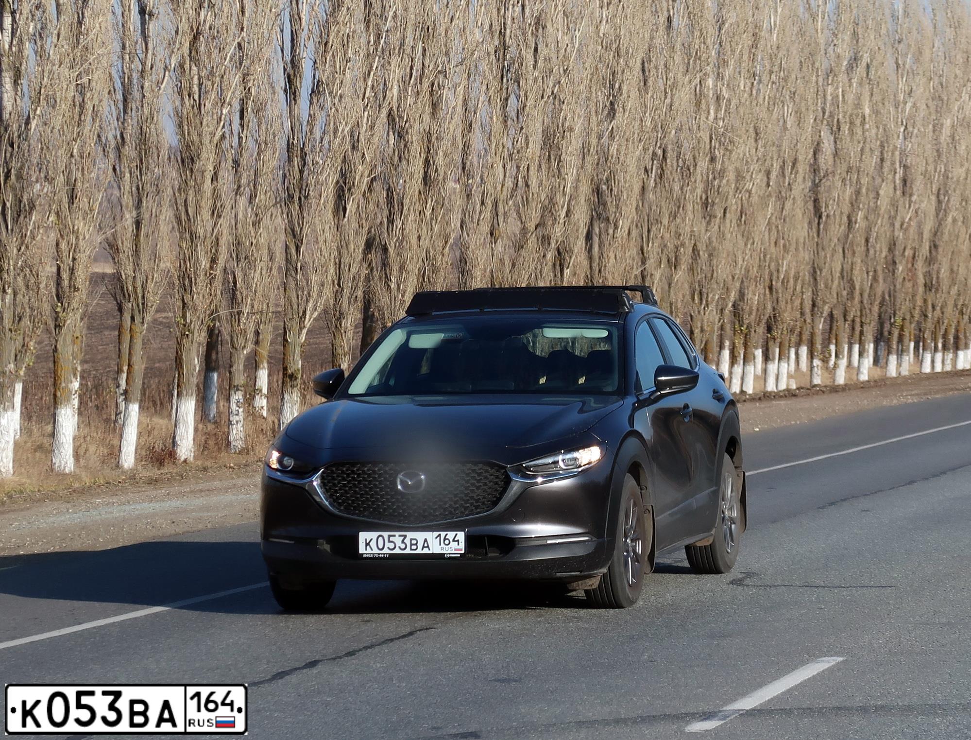 Фото автомобиля MAZDA CX-30 DМ5W7А, 2021 — госномер К053ВА164. Цвет: СЕРЫЙ