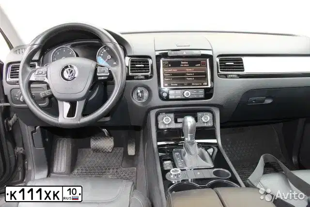 Фото автомобиля VOLKSWAGEN TRANSPORTER, 2010 — госномер К111ХК10. Цвет: БЕЛЫЙ