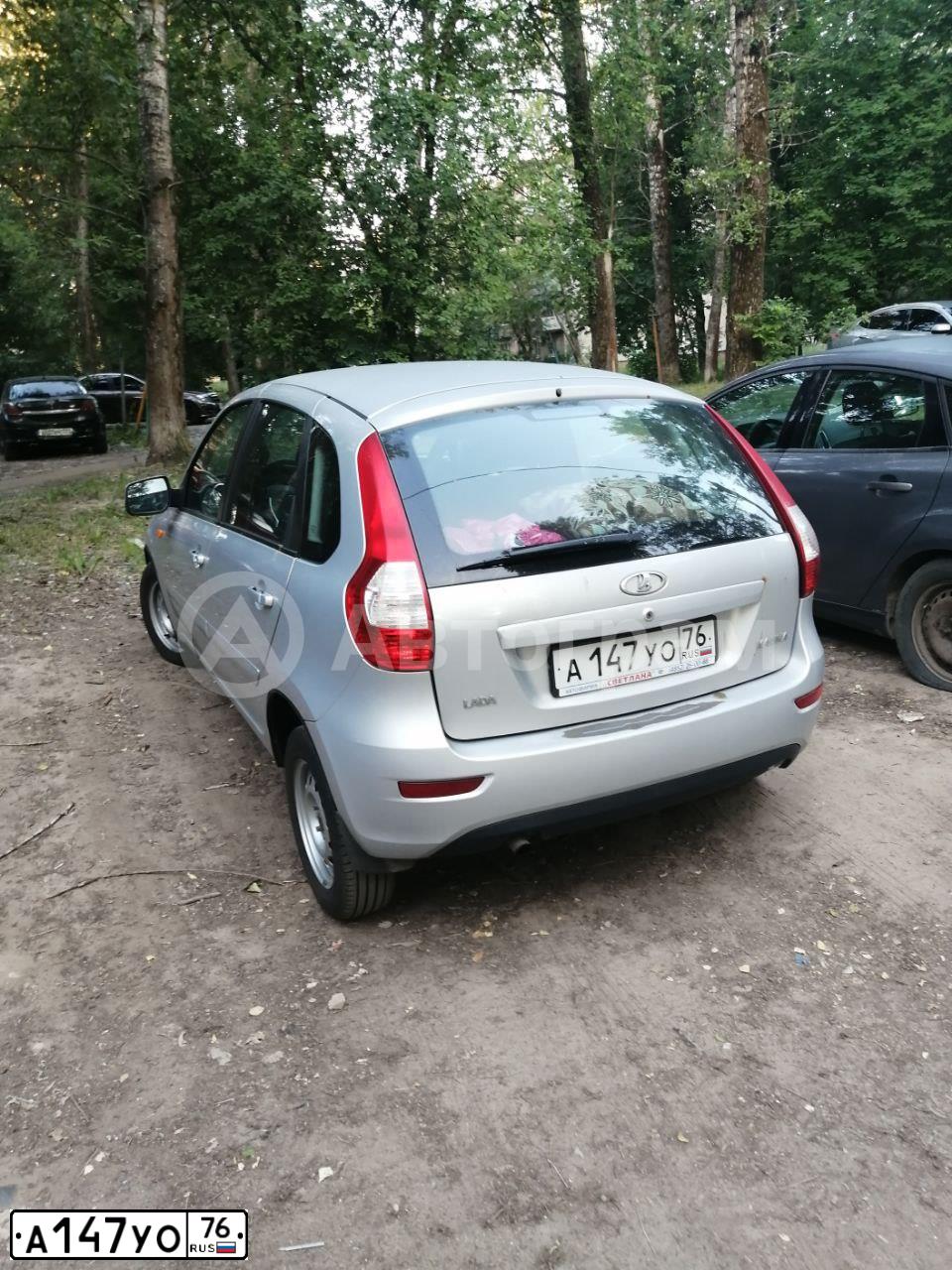 Фото автомобиля LADA 2192 KALINA, 2013 — госномер А147УО76. Цвет: СВЕТЛО-СЕРЫЙ
