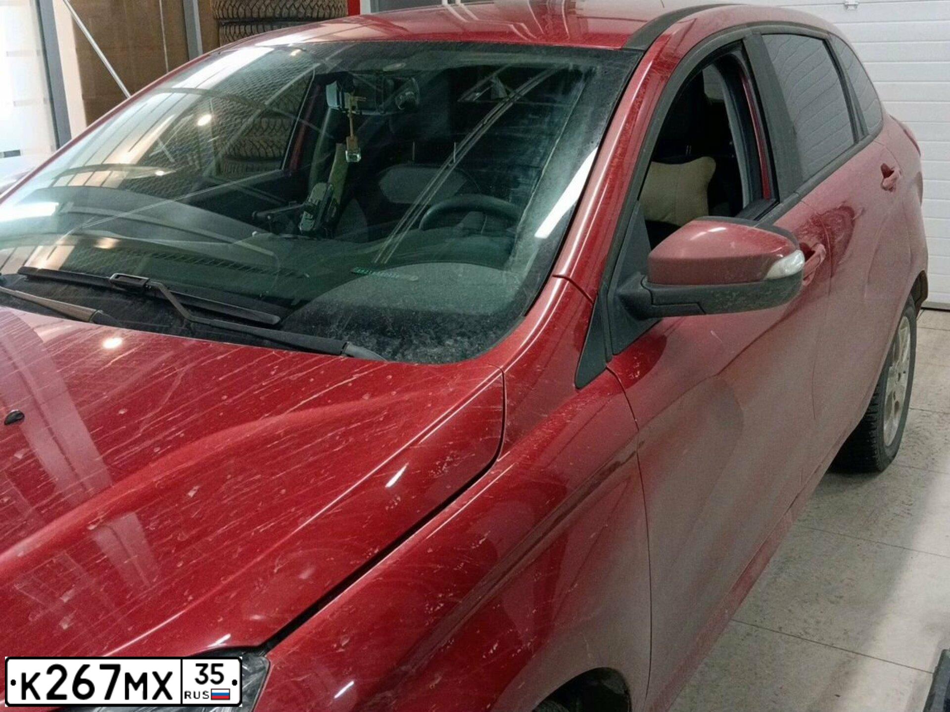 Фото автомобиля LADA XRAY, 2016 — госномер К267МХ35. Цвет: Красный