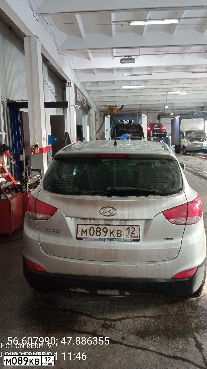Фото автомобиля HYUNDAI IX35, 2014 — госномер М089КВ12. Цвет: СЕРЕБРИСТЫЙ