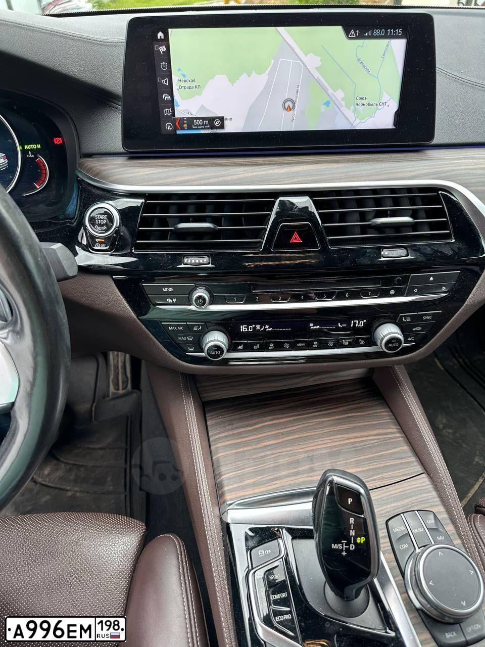 Фото автомобиля HYUNDAI SOLARIS, 2018 — госномер Р411РК46. Цвет: Белый