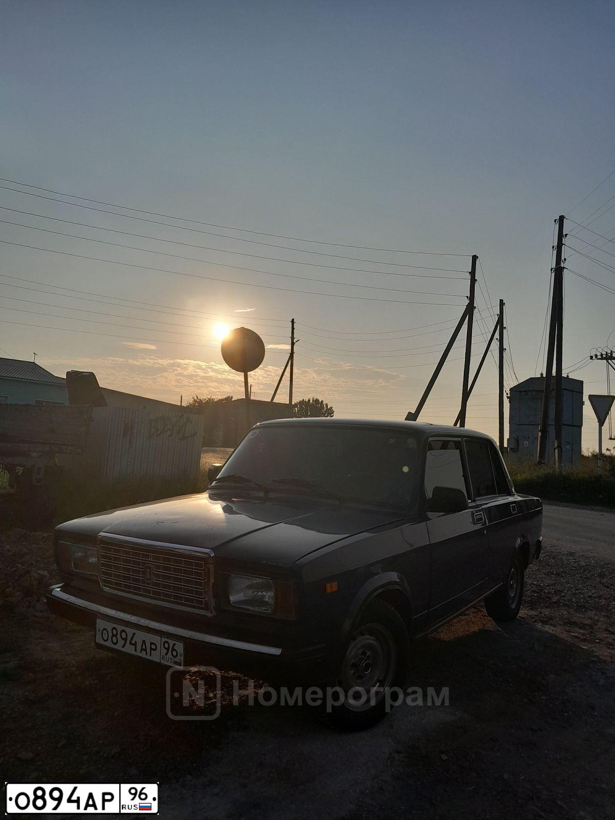 Фото автомобиля LADA 2107, 2002 — госномер О894АР96. Цвет: сине-зеленый