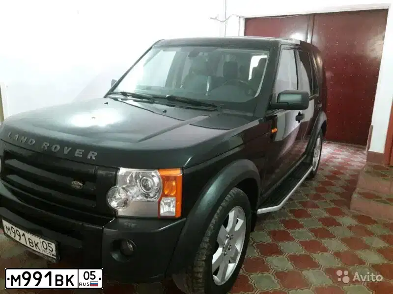 Фото автомобиля LANDROVER DISCOVERY, 2007 — госномер У357МС799. Цвет: ЧЕРНЫЙ