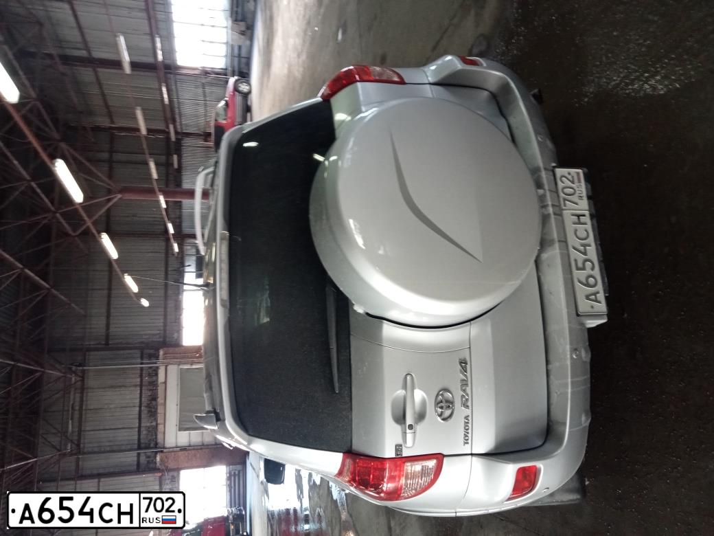 Фото автомобиля TOYOTA RAV4, 2008 — госномер О438ЕР154. Цвет: СЕРЕБРИСТЫЙ
