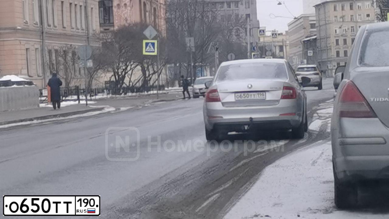 Фото автомобиля GAZ 3302 EL, 2011 — госномер Т292ОЕ190. Цвет: БЕЛЫЙ