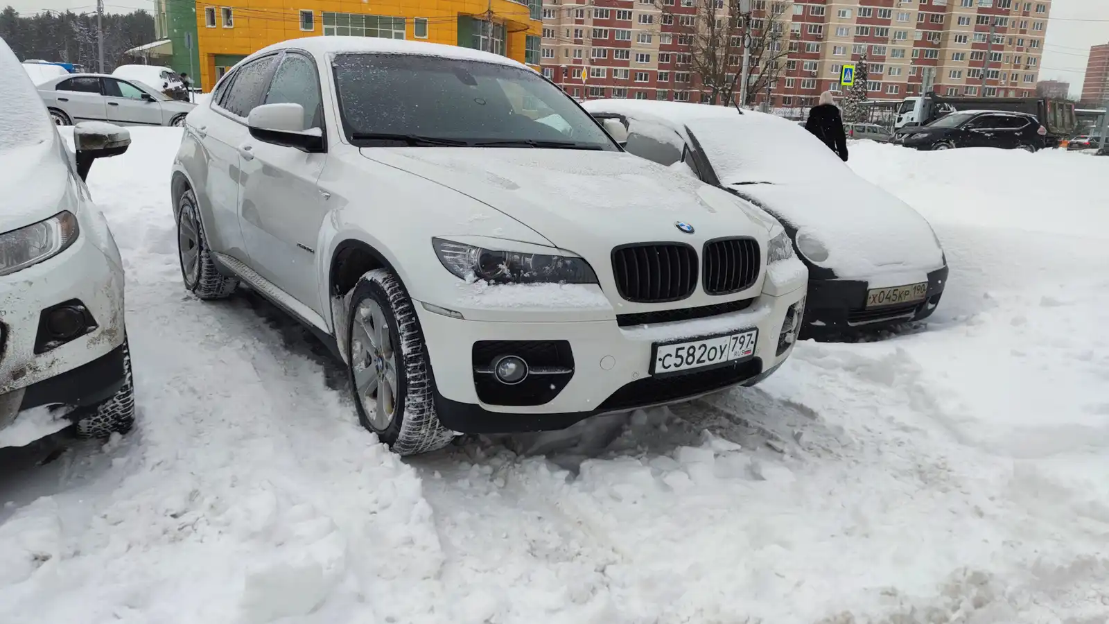 Фото автомобиля MERCEDES M-KLASSE, 2006 — госномер А385ТО790. Цвет: Серебристый