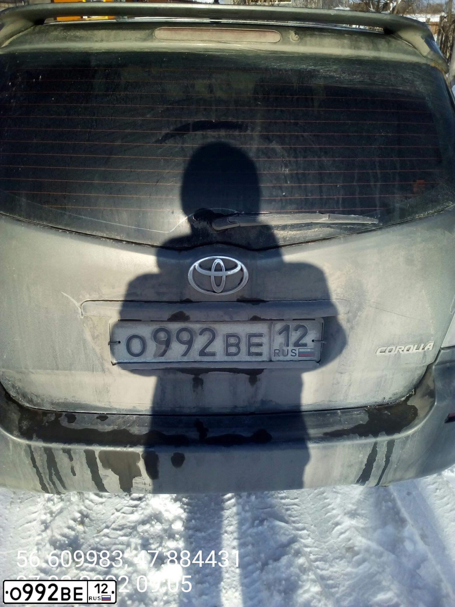 Фото автомобиля TOYOTA COROLLA, 2005 — госномер О992ВЕ12. Цвет: СЕРЫЙ
