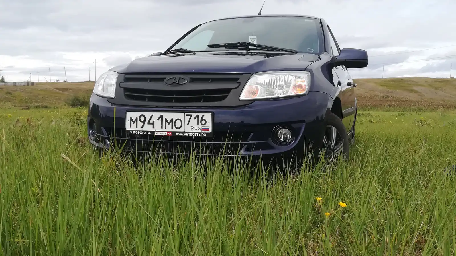 Фото автомобиля LADA GRANTA, 2013 — госномер Р464МР716