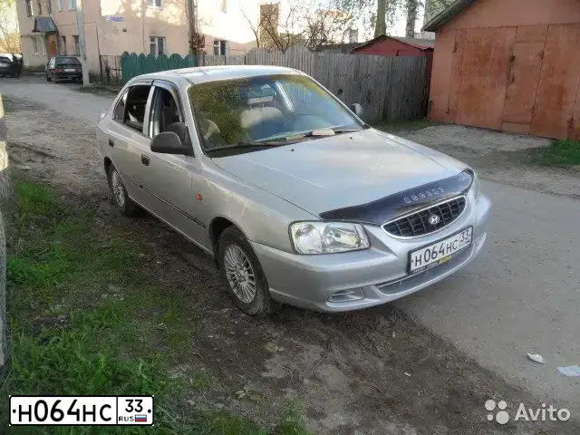 Фото автомобиля TAGAZ ACCENT, 2005 — госномер Н064НС33. Цвет: СЕРЕБРИСТЫЙ