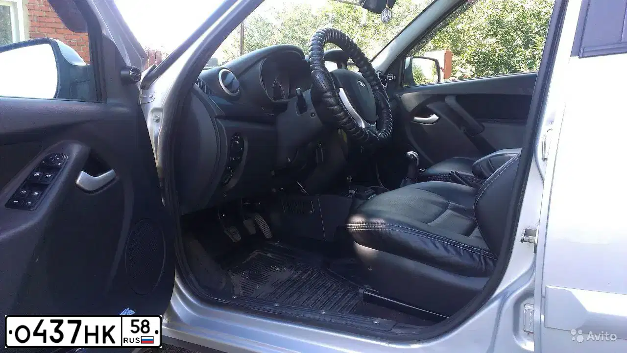 Фото автомобиля LADA 2192 KALINA, 2013 — госномер О437НК58. Цвет: Серебристый