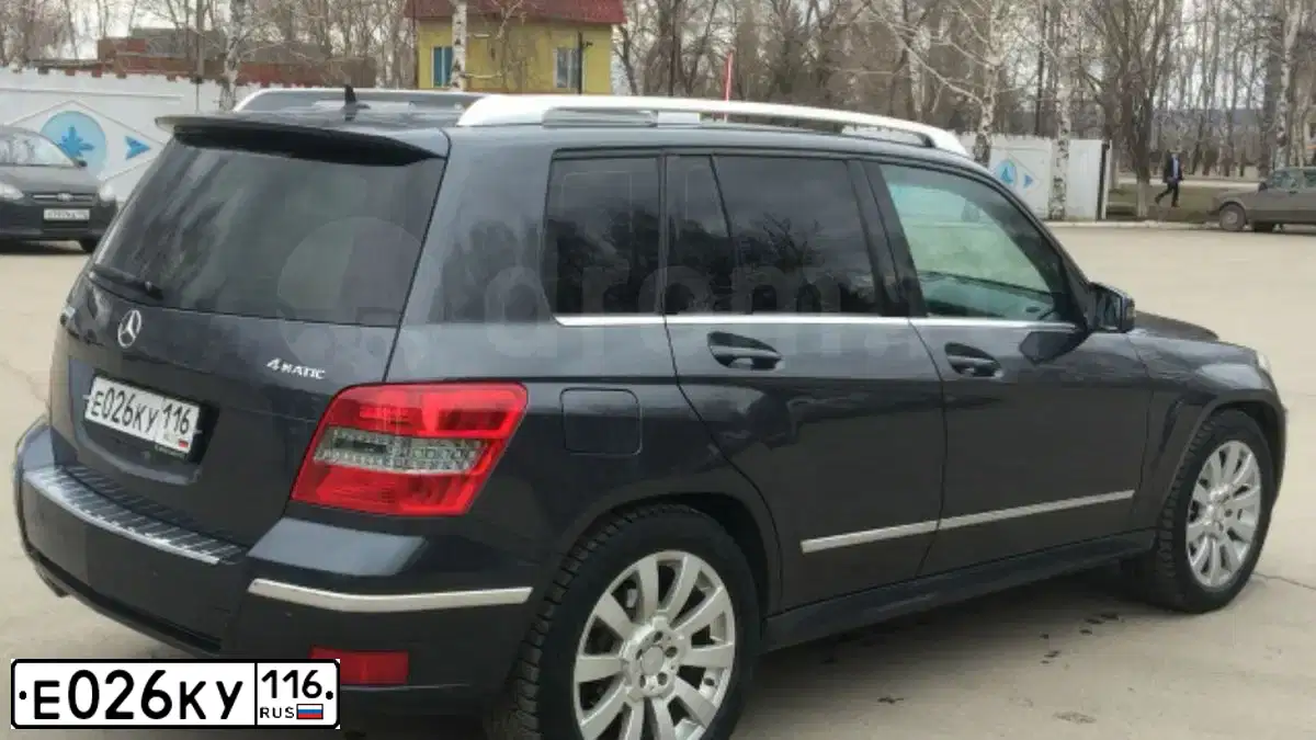 Фото автомобиля MERCEDES GLK-KLASSE, 2010 — госномер В446МХ763. Цвет: Серый
