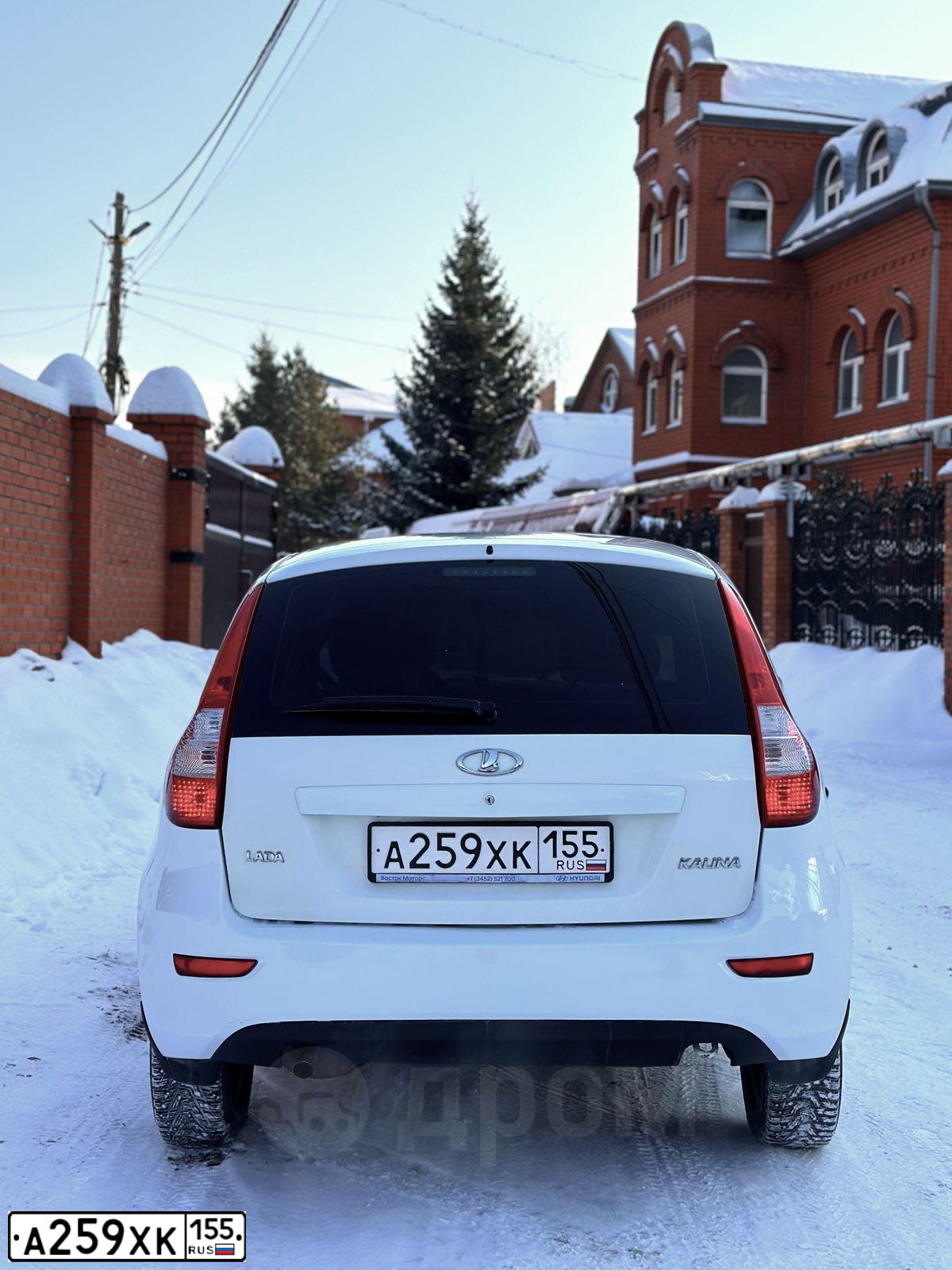 Фото автомобиля LADA 2192 KALINA, 2014 — госномер У020ВУ55. Цвет: Белый