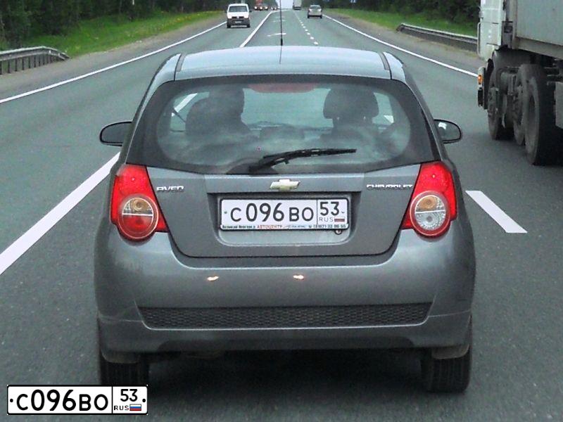 Фото автомобиля CHEVROLET AVEO, 2009 — госномер К722МВ53. Цвет: СЕРЫЙ