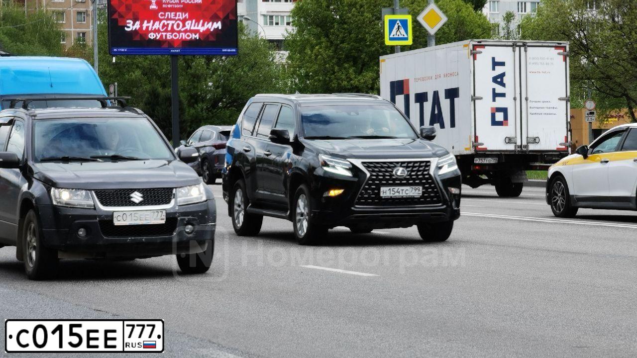 Фото автомобиля SUZUKI /GRAND/ VITARA, 2010 — госномер С015ЕЕ777. Цвет: СЕРЫЙ