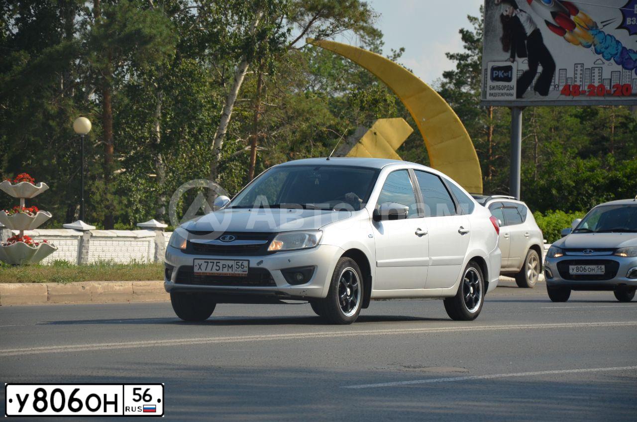 Фото автомобиля LADA 2192 KALINA, 2013 — госномер У806ОН56. Цвет: голубой