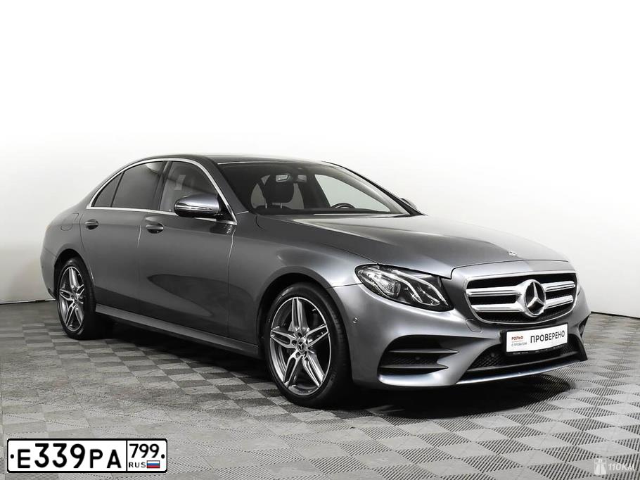 Фото автомобиля МЕРСЕДЕС-БЕНЦ E200 4MATIC, 2019 — госномер Е180НН30. Цвет: Серый