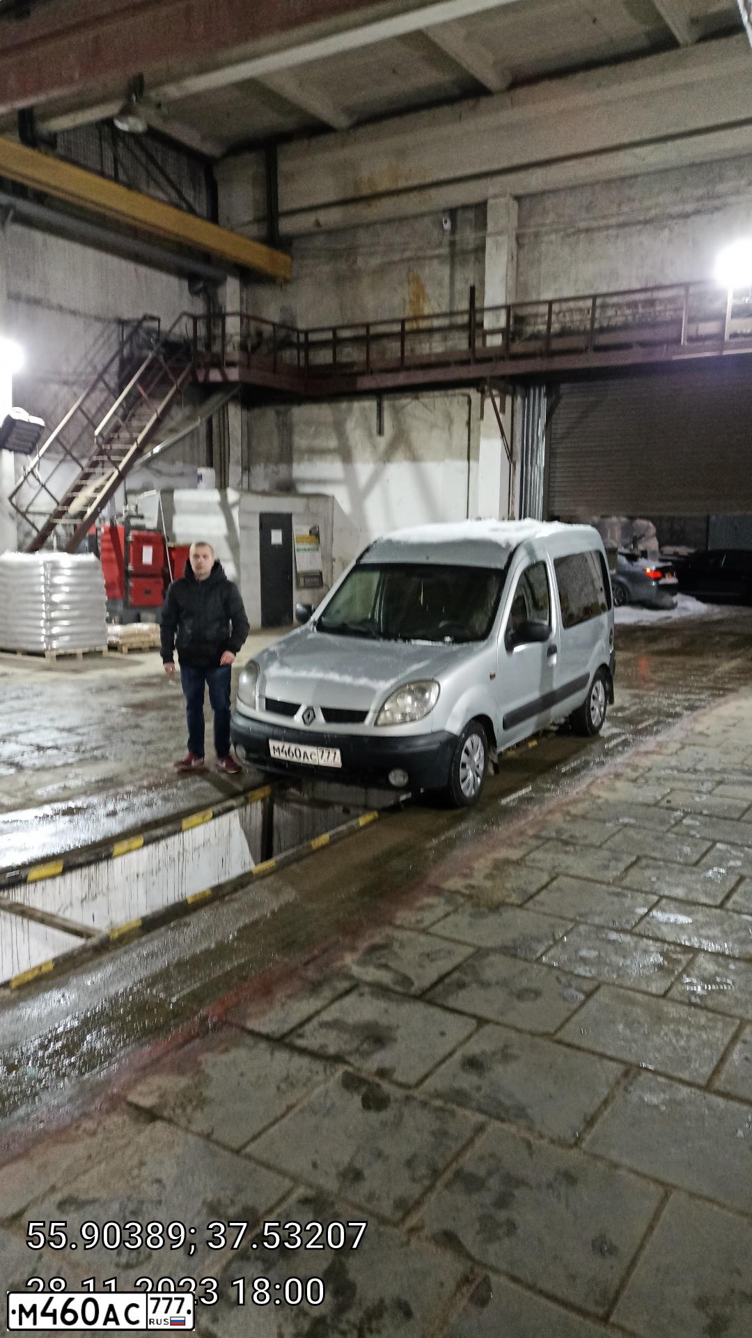 Фото автомобиля RENAULT KANGOO, 2004 — госномер Т170СТ58. Цвет: СВЕТЛО-СЕРЫЙ