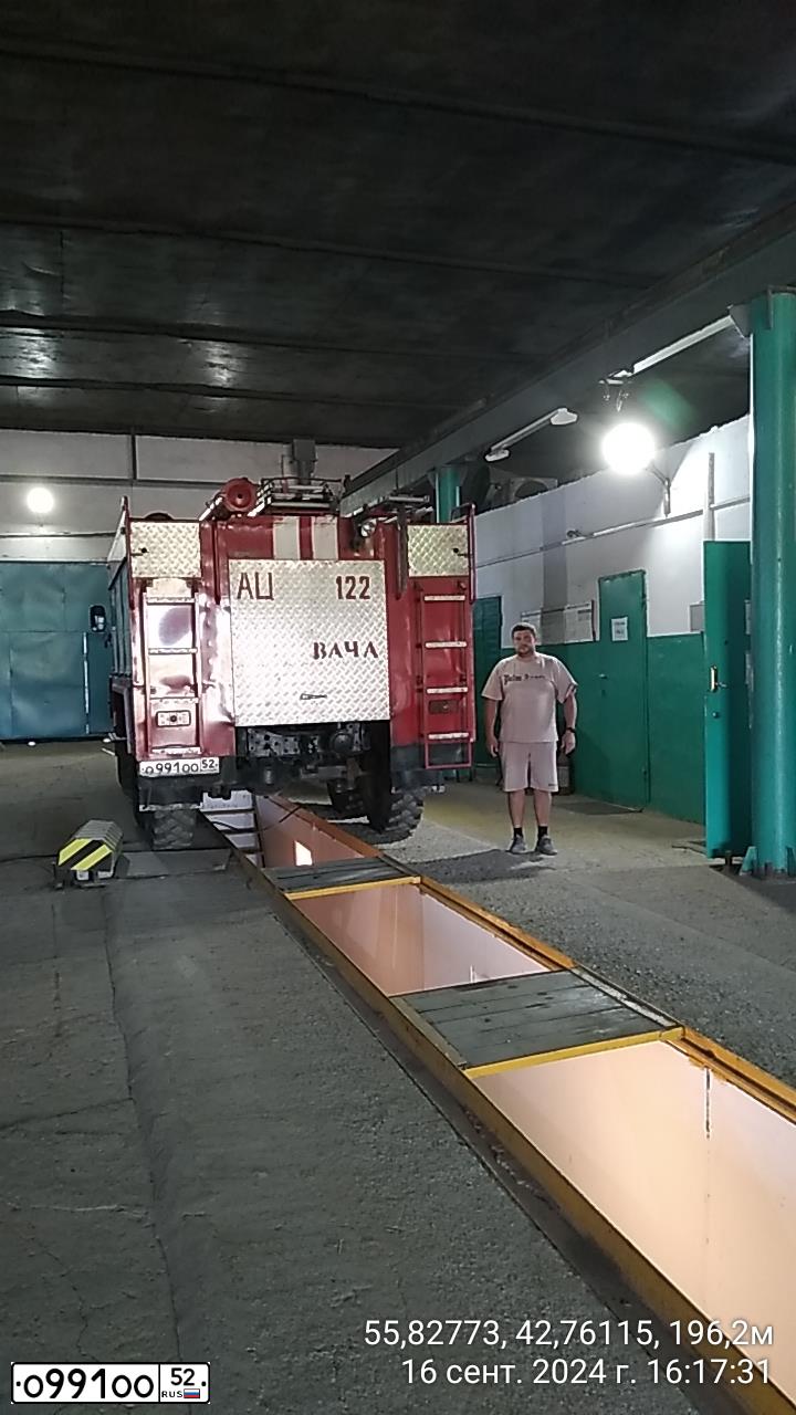 Фото автомобиля ZIL 433442 /6X6/ CHASSIS, 2003 — госномер О991ОО52. Цвет: ЦВ СХ А6 ПО ГОСТ Р 50574-2019