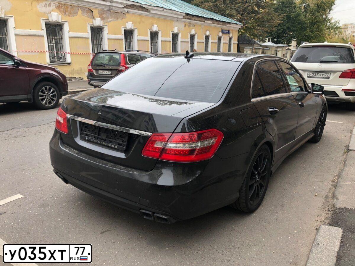 Фото автомобиля VOLKSWAGEN GOLF, 1992 — госномер А998АВ198. Цвет: СИНИЙ