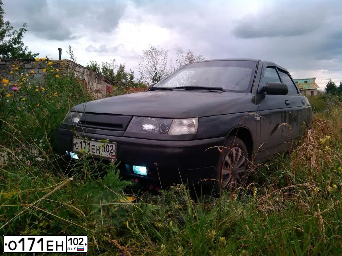 Фото автомобиля LADA 2110 LADA, 2004 — госномер О171ЕН102. Цвет: ЗОЛОТИСТЫЙ ТЕМНО-ЗЕЛЕНЫЙ