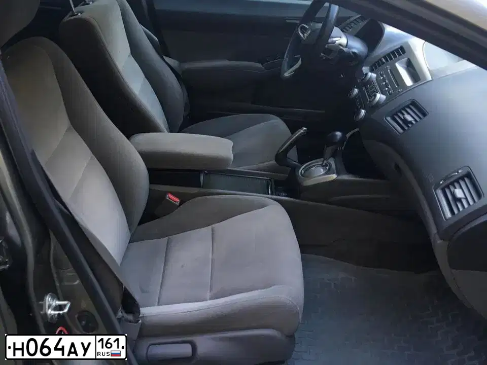 Фото автомобиля HONDA CIVIC, 2008 — госномер Н064АУ161. Цвет: Серый