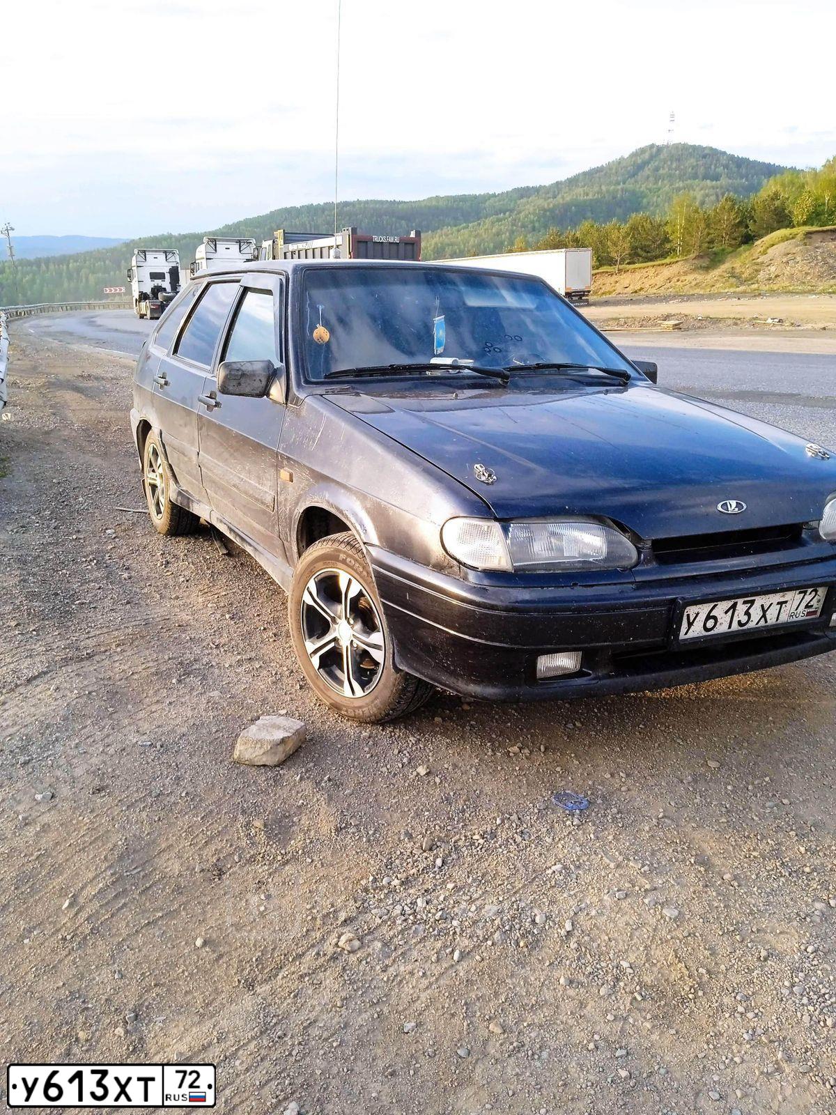 Фото автомобиля LADA 2114 SAMARA, 2008 — госномер У613ХТ72. Цвет: ЧЕРНЫЙ