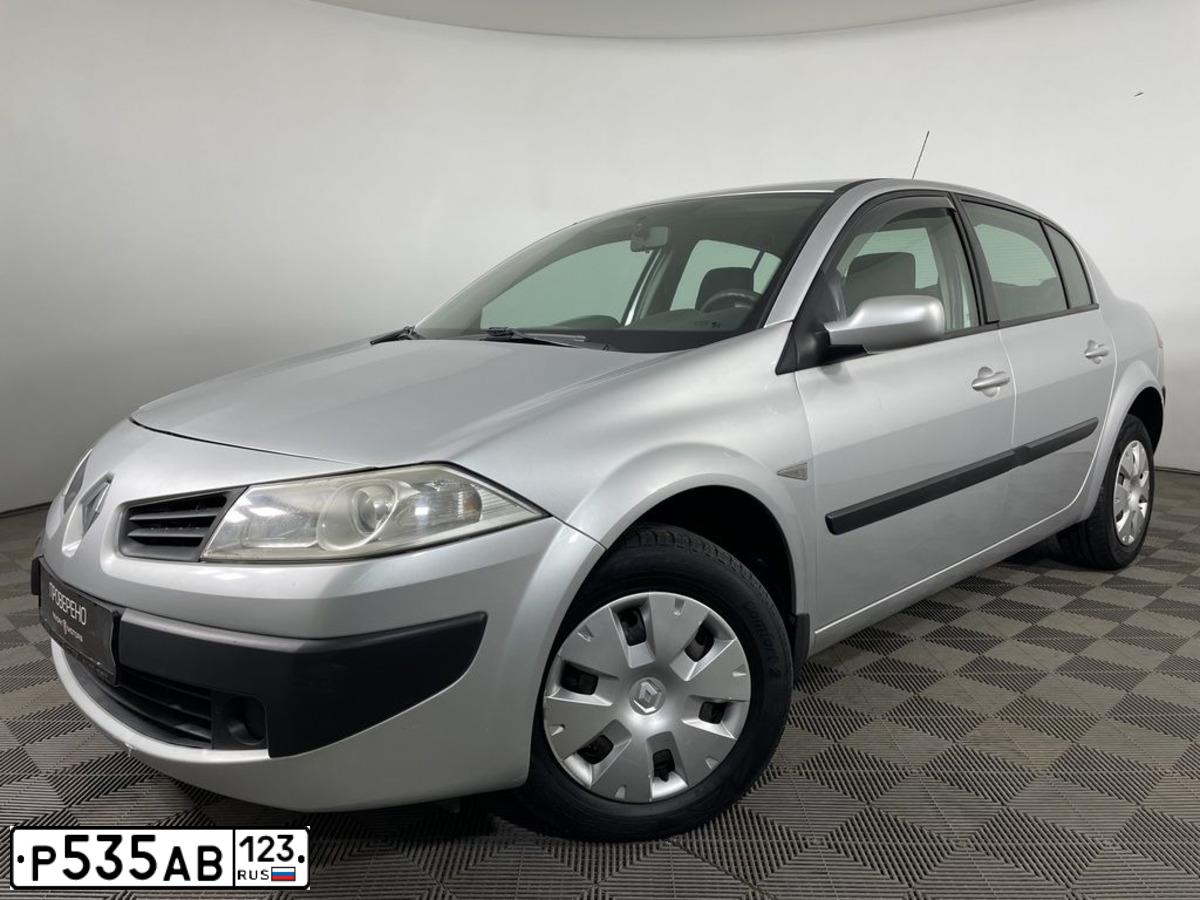 Фото автомобиля RENAULT MEGANE, 2007 — госномер О098ОР32. Цвет: СВЕТЛО-СЕРО-ГОЛУБОЙ