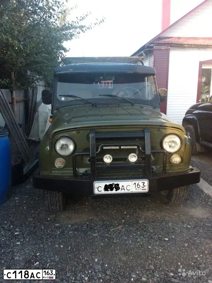 Фото автомобиля UAZ 3741, 2005 — госномер С188АС163. Цвет: БЕЛАЯ НОЧЬ