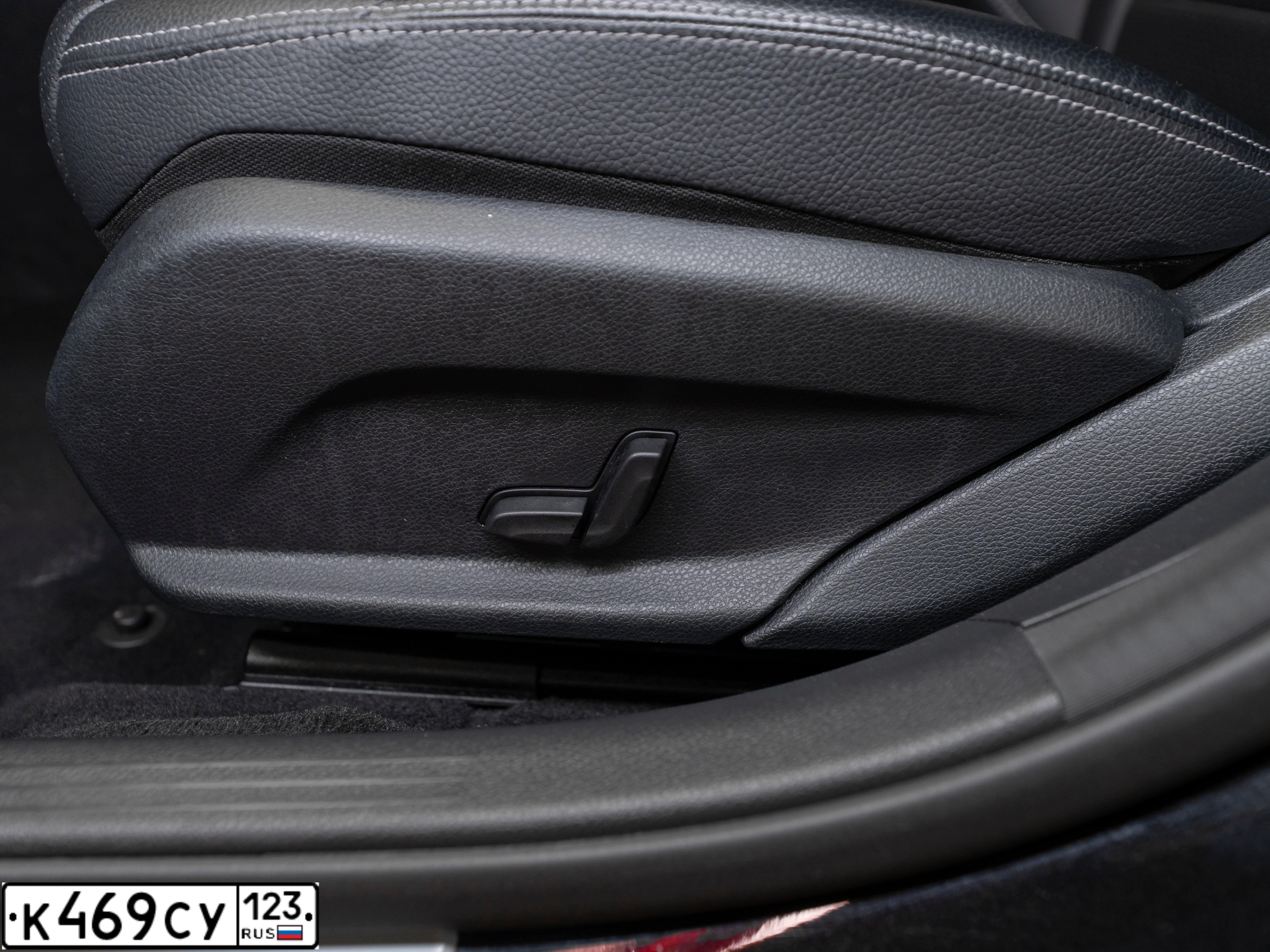 Фото автомобиля MERCEDES-BENZ C180, 2016 — госномер Е524УК797