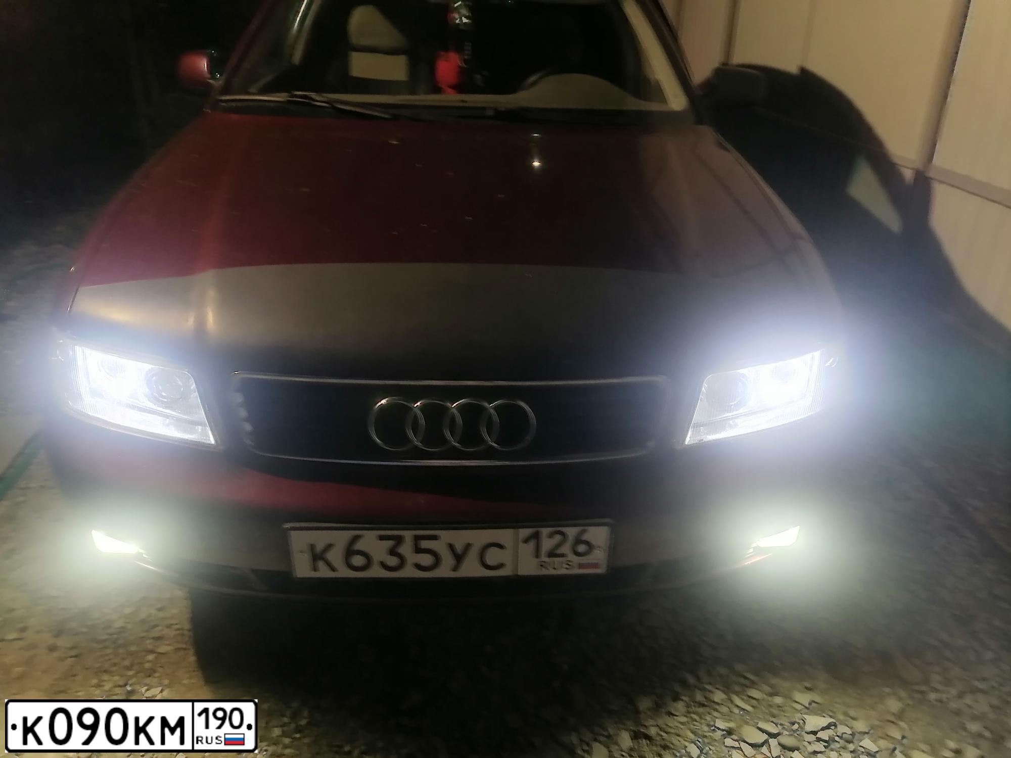 Фото автомобиля SKODA OCTAVIA, 2009 — госномер Т122СН750. Цвет: ТЕМНО-СЕРЫЙ