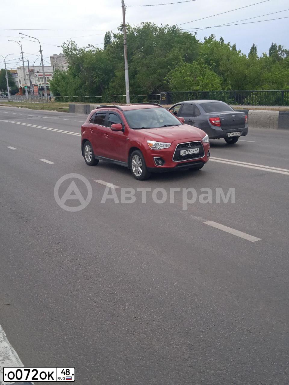 Фото автомобиля MITSUBISHI ASX, 2013 — госномер О072ОК48. Цвет: Красный