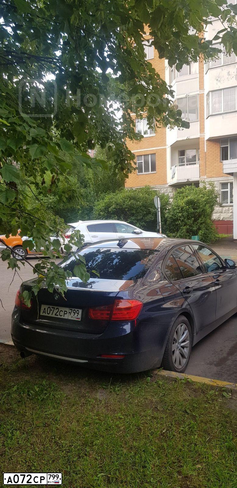 Фото автомобиля BMW SERIE 3, 2013 — госномер Н413ВА977. Цвет: СИНИЙ ТЕМНЫЙ