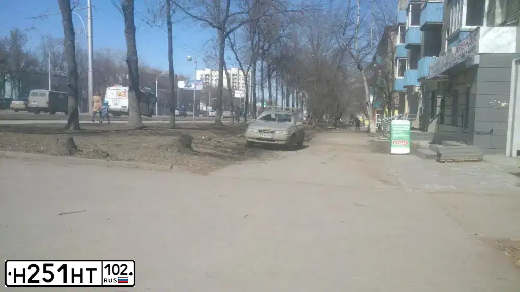 Фото автомобиля ЛАДА 219000, 2012 — госномер Н251НТ102. Цвет: СЕРЕБРИСТЫЙ