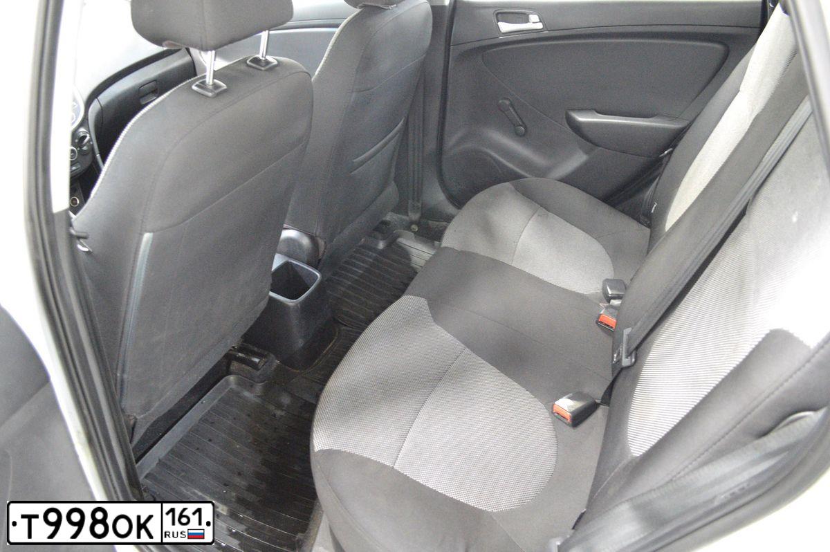 Фото автомобиля HYUNDAI SOLARIS, 2012 — госномер Т485СК198. Цвет: СЕРЕБРИСТЫЙ