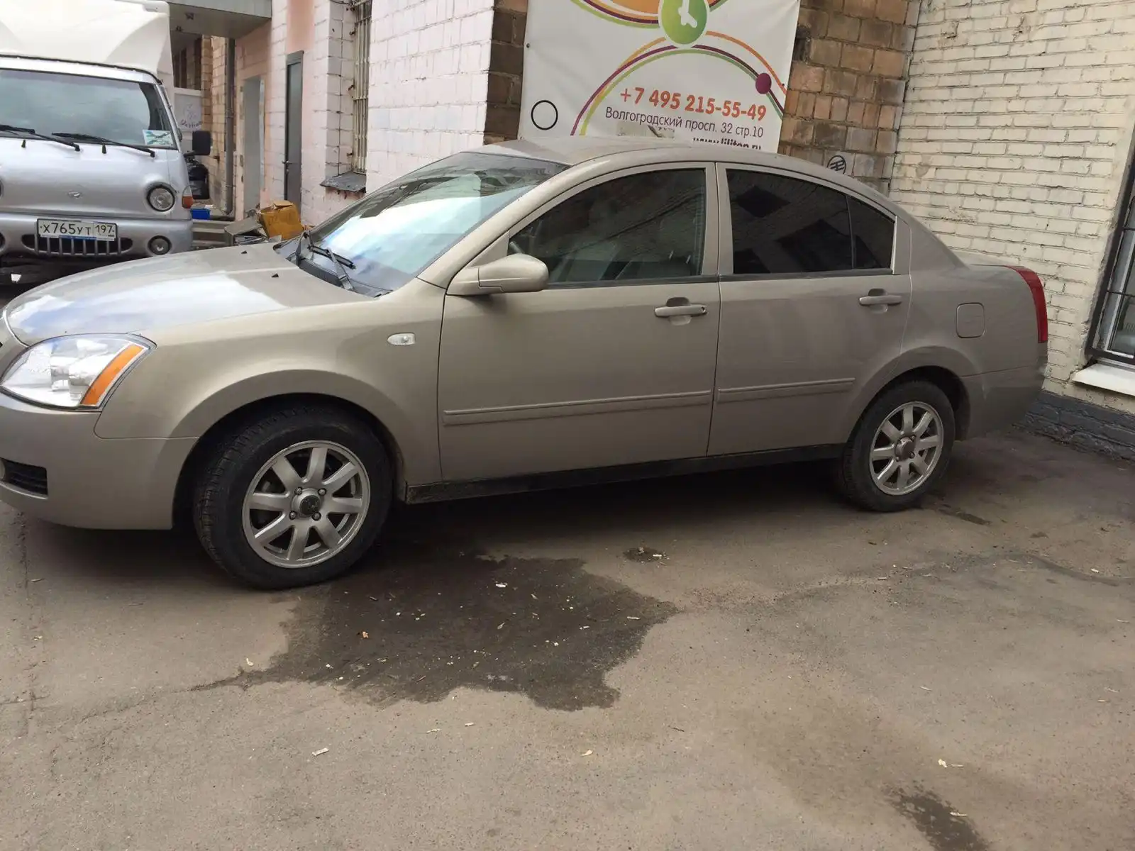 Фото автомобиля HYUNDAI PORTER, 2012 — госномер Р249ТК797. Цвет: Серый