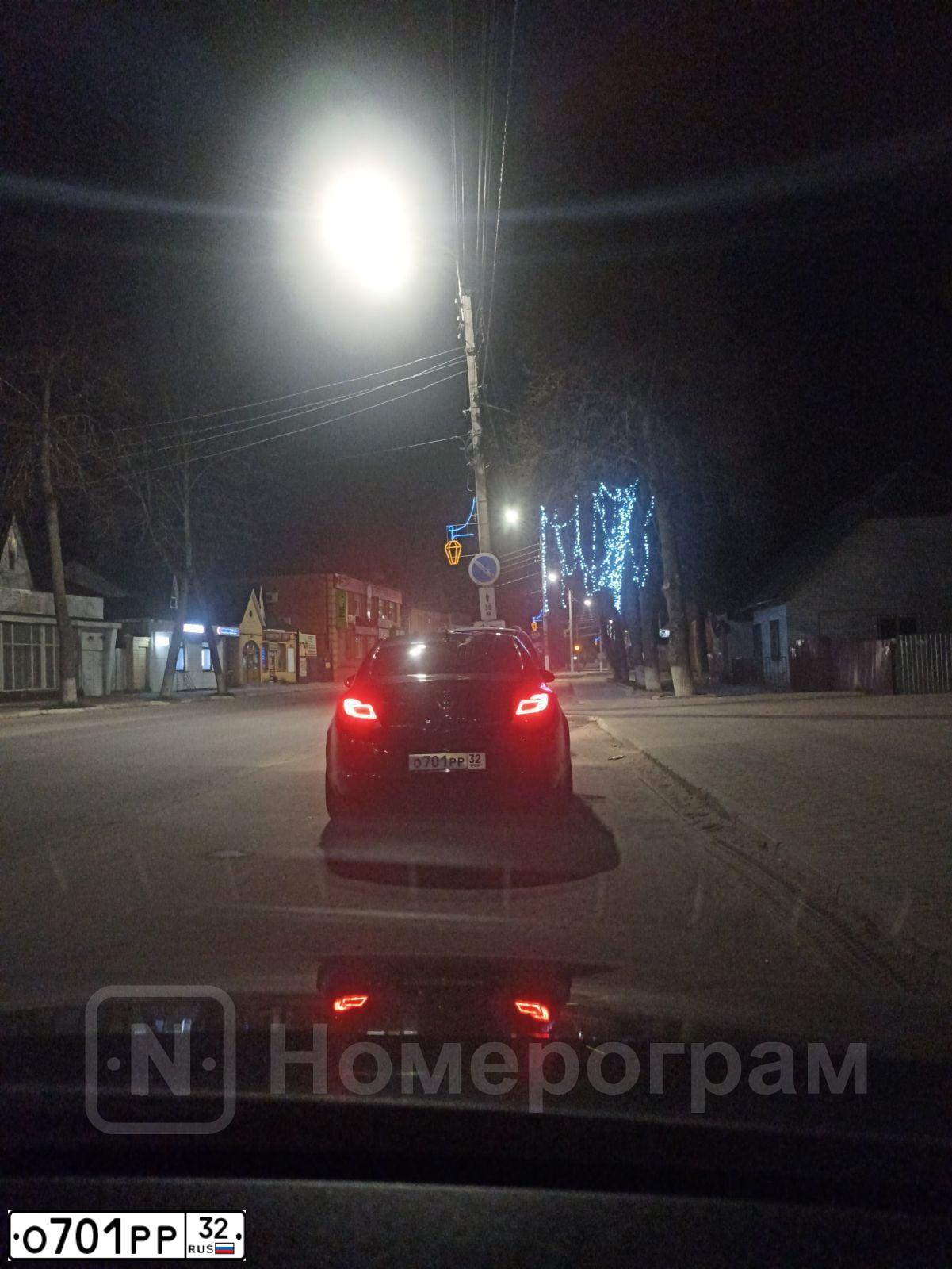 Фото автомобиля OPEL INSIGNIA, 2012 — госномер К874ВР190. Цвет: ЧЕРНЫЙ