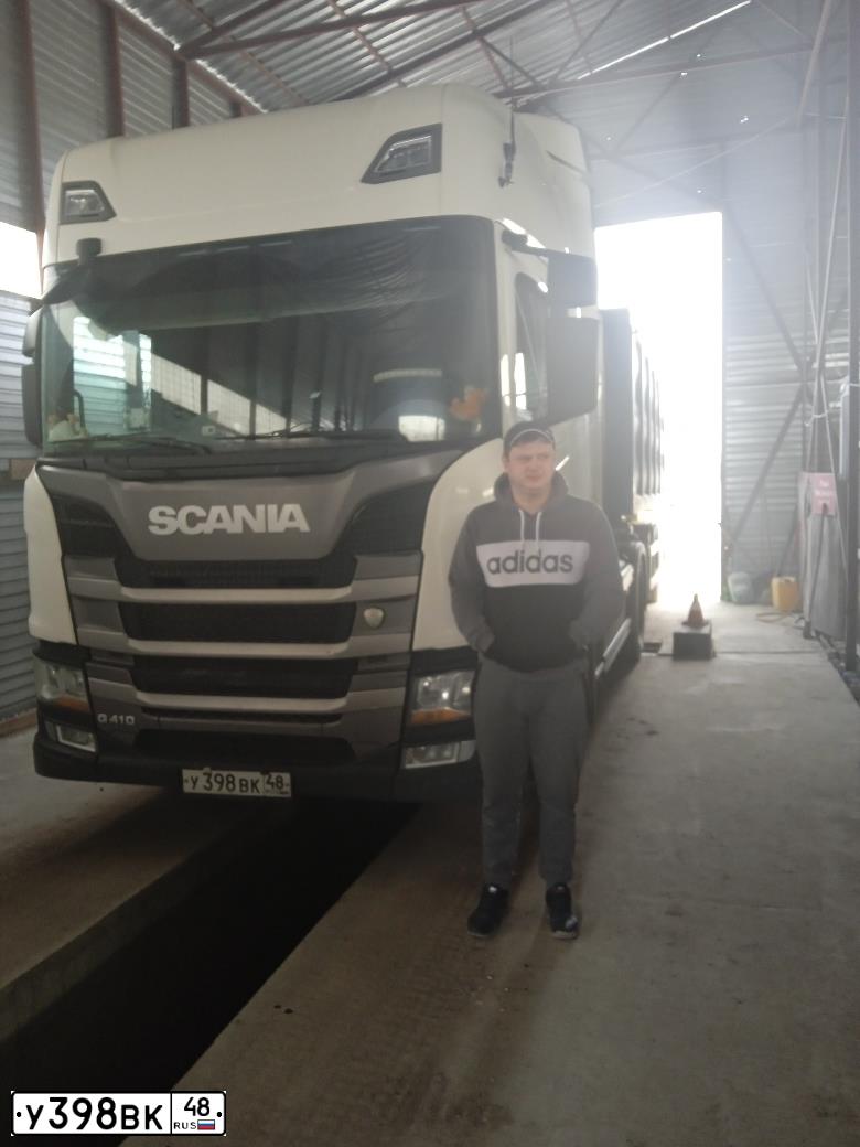 Фото автомобиля SCANIA SERIE G /4X2/, 2019 — госномер У398ВК48. Цвет: Белый